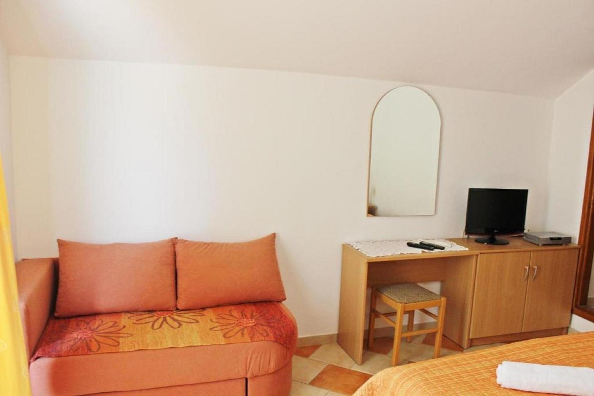 Apartments Pansion Franka Брист Экстерьер фото