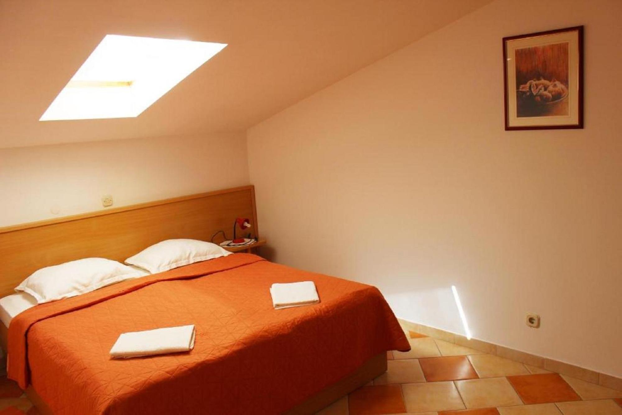 Apartments Pansion Franka Брист Экстерьер фото